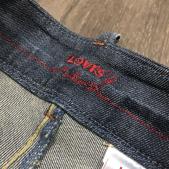 Levis Red Rare Denim Jeans Size 30 Measures 32x33 - Picture 4 of 8